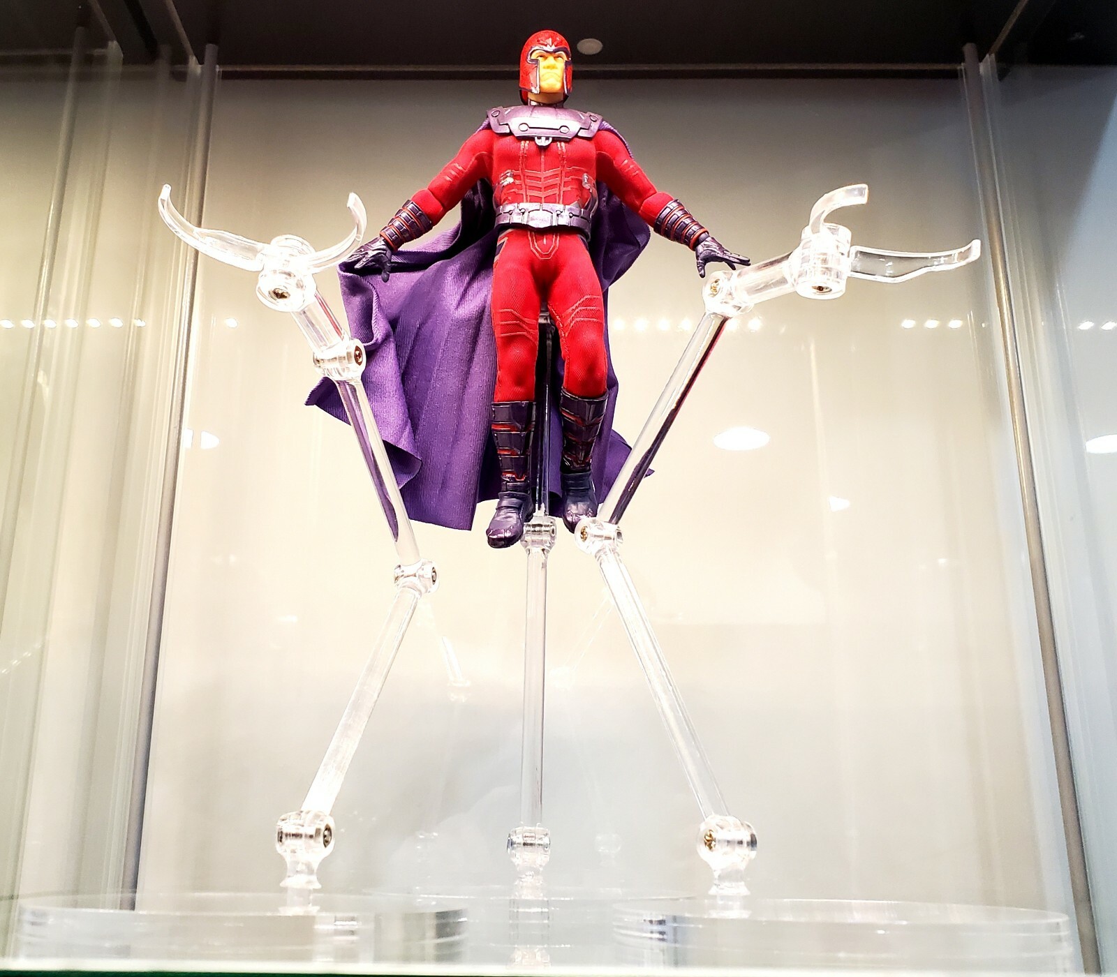 Clear Acrylic Mezco Flight Bases – set of 3