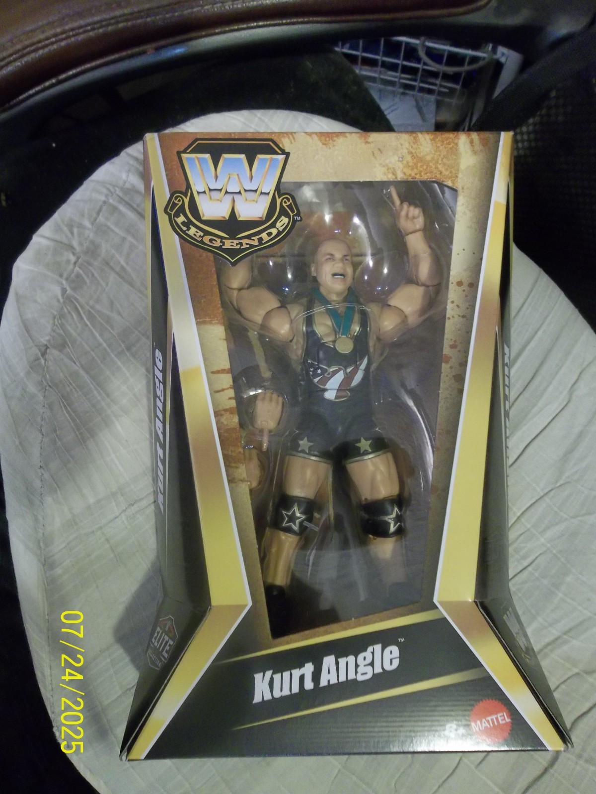 2024 MATTEL~WWE ELITE LEGENDS~KURT ANGLE (2006~NIP ACT FIG~W/INTERCHANGABLE HAND