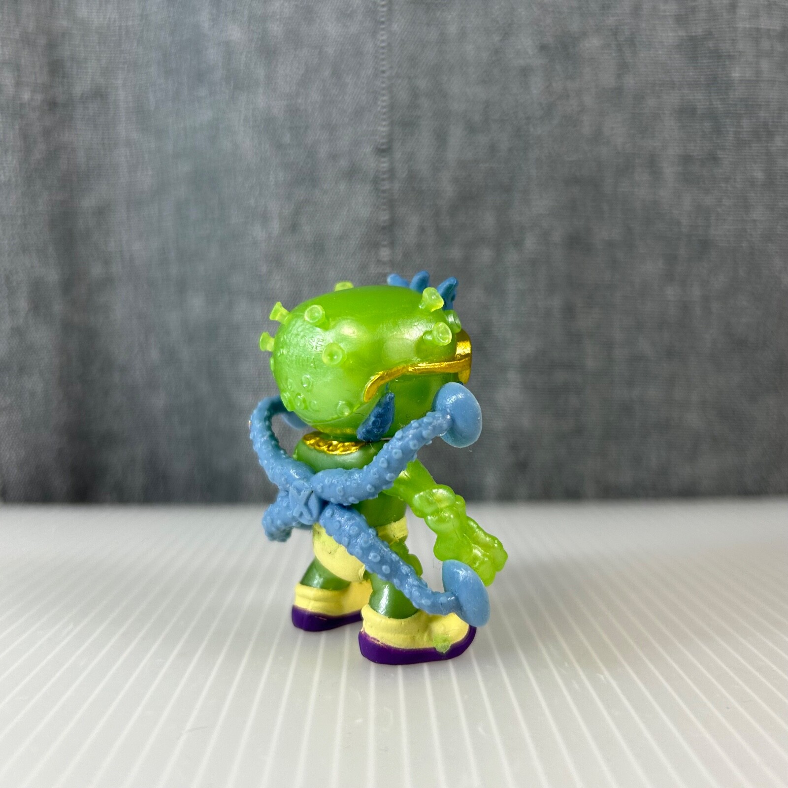 Treasure X Green Alien 2″ Inch Action Figure Moose Enterprise