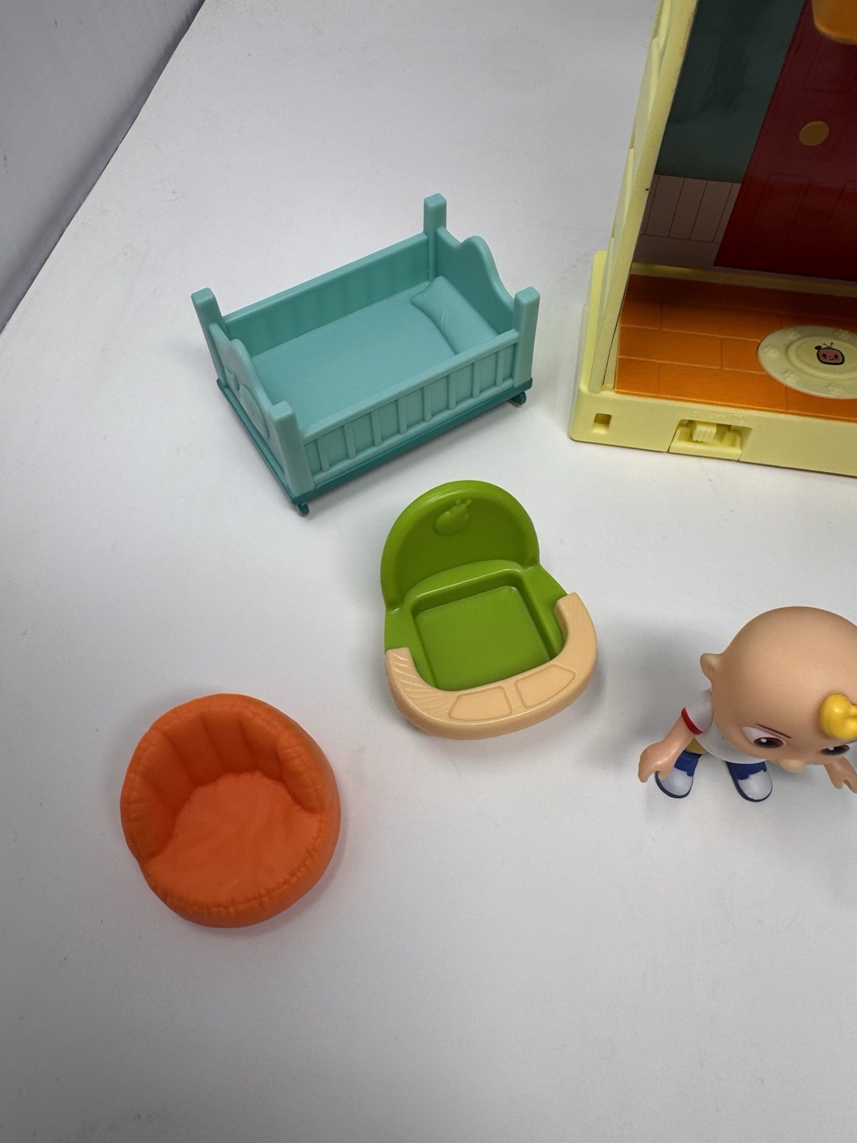Cocomelon Deluxe Family House Playset w Sound Figures Furniture Toy Lot