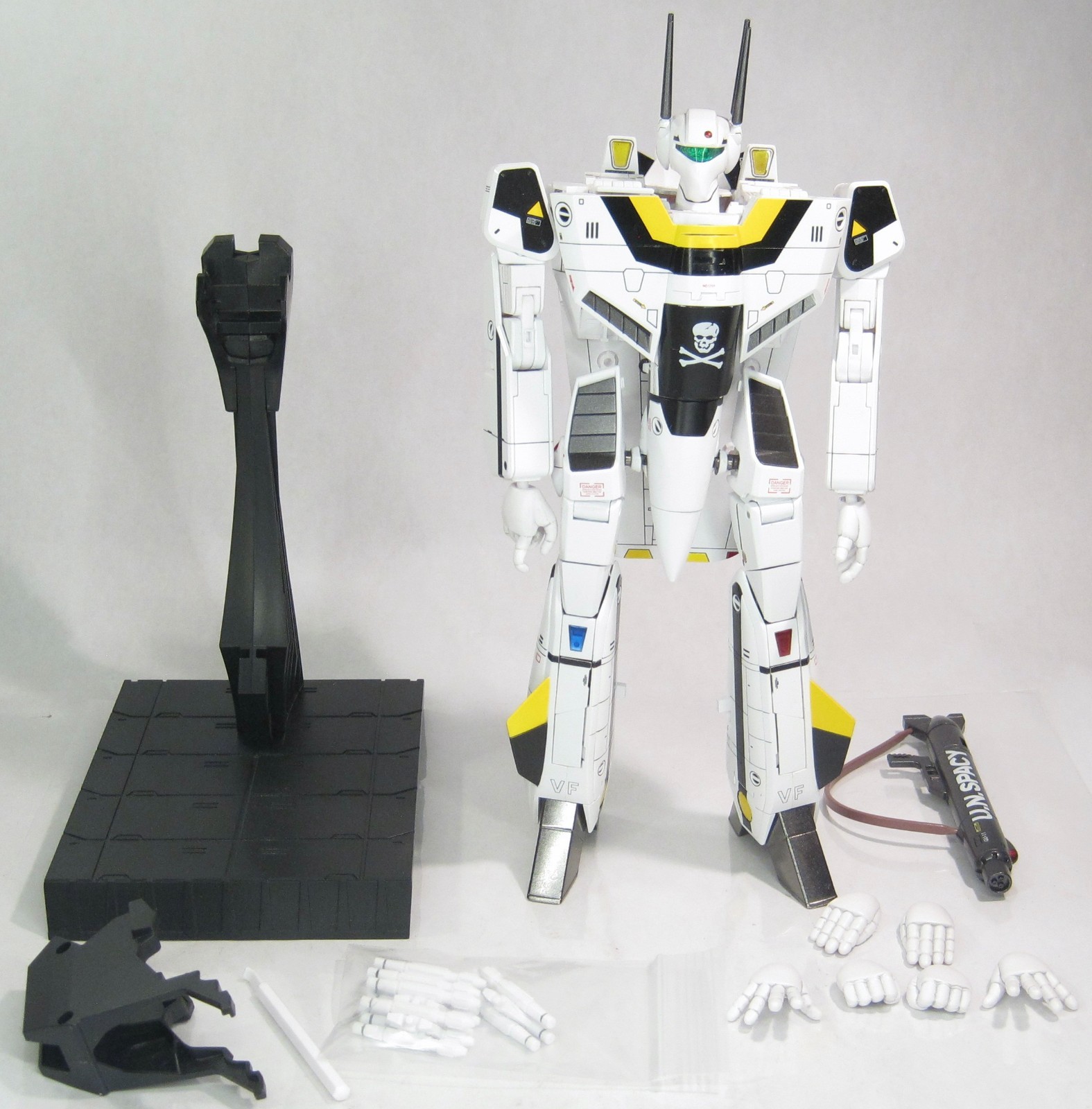 ThreeZero Robo Dou Robotech VF-1S Veritech Roy Fokker Diecast Figure Complete