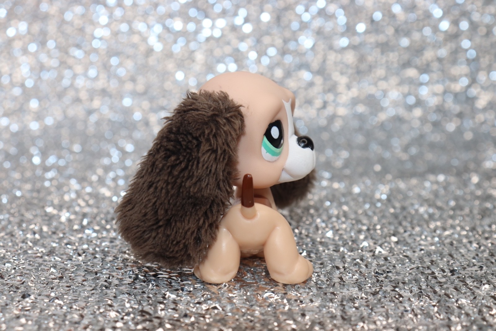 Littlest Pet Shop Authentic LPS #2413 Cream/Brown Basset Hound Fuzzy/Cutest Pet