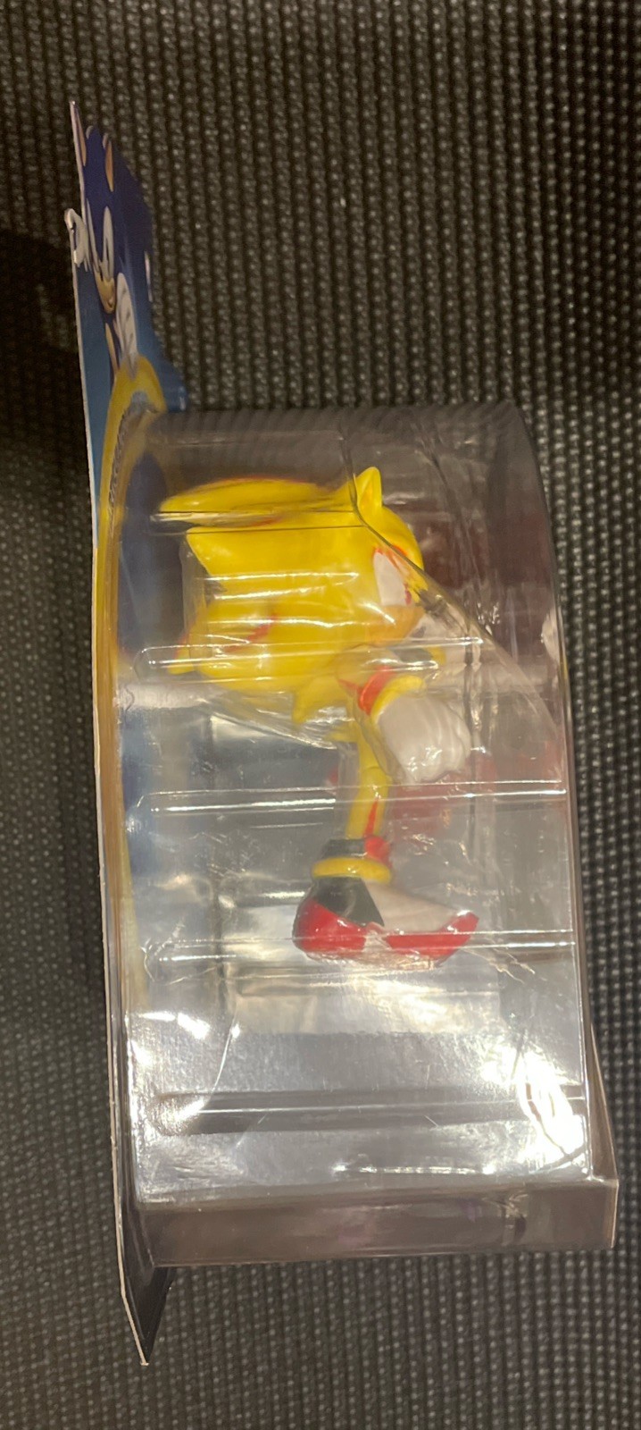 Sonic The Hedgehog Super Shadow with Chaos Emerald 4” Figure Jakks Pacific