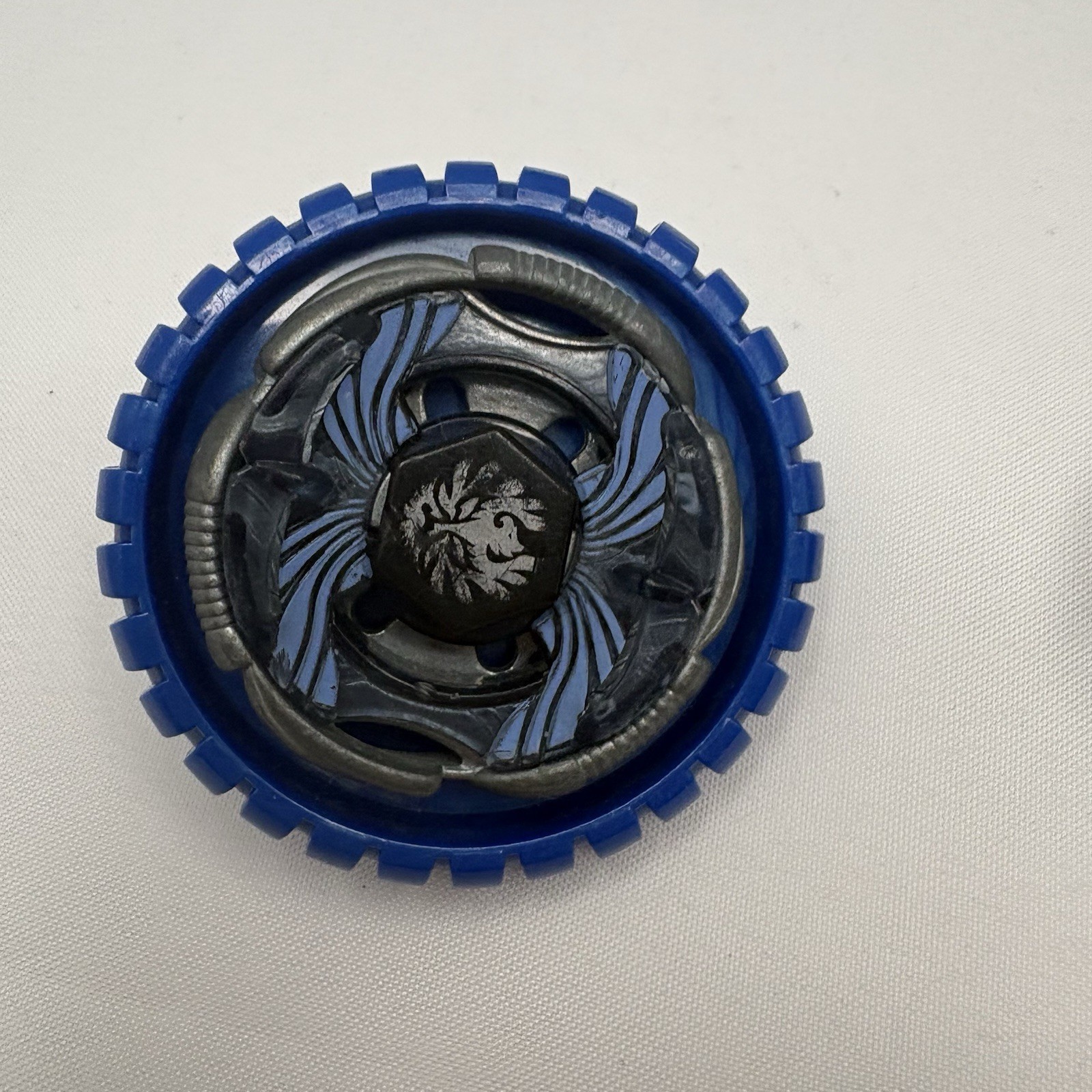 Beyblade Metal Fusion Lot 4 Tops 3 Launchers