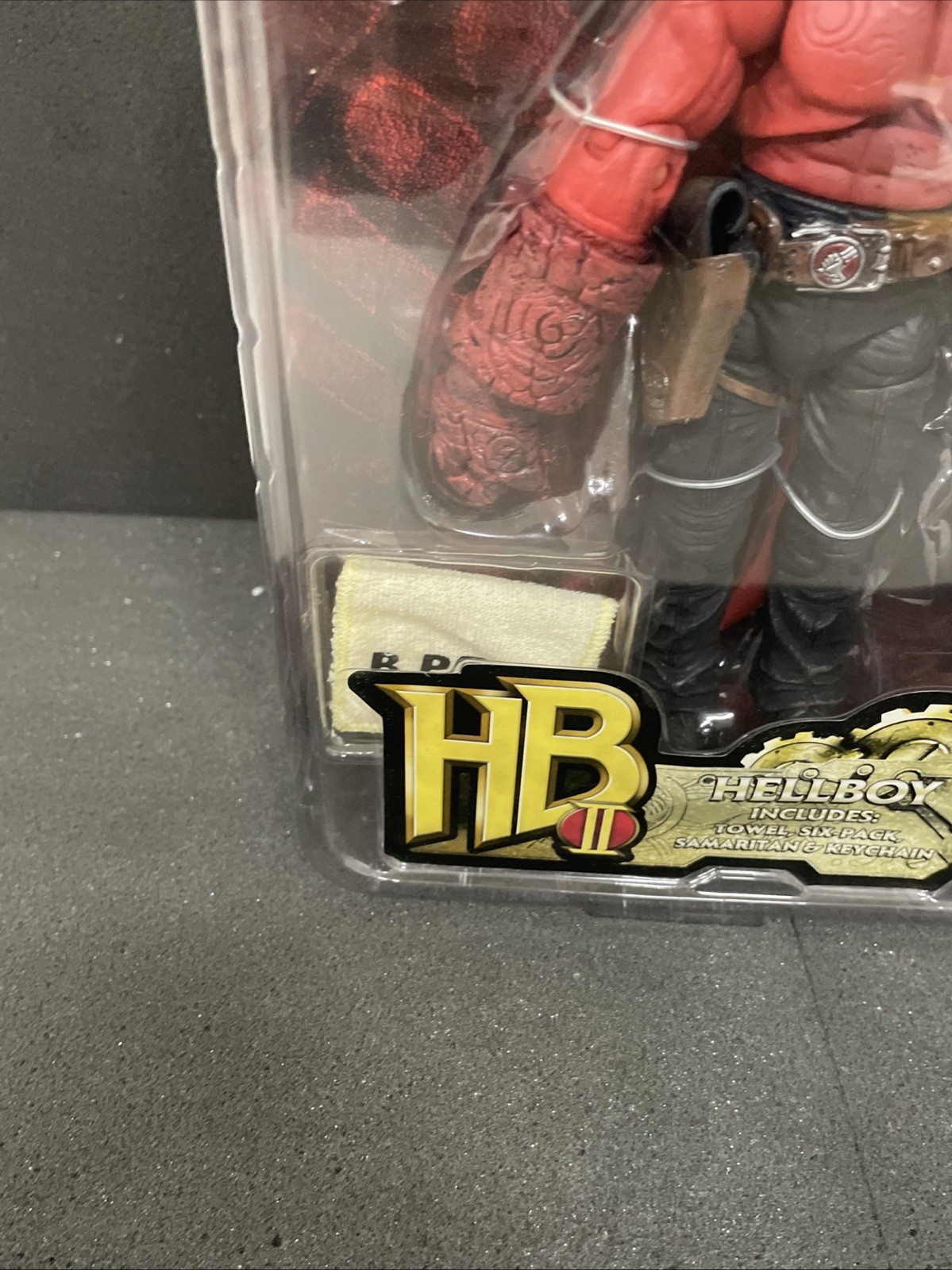 Hellboy Hellboy II The Golden Figure Comic Con Exclusive New NIB Mezco Toys 2008