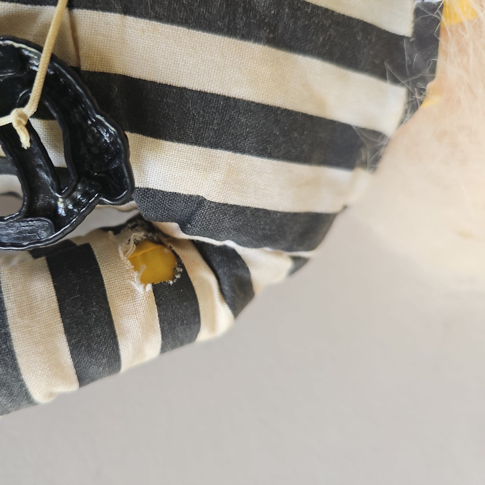 Vintage 1989 Kenner Beetle Juice Pull String Talking 16″ Doll. Bad Condition 20