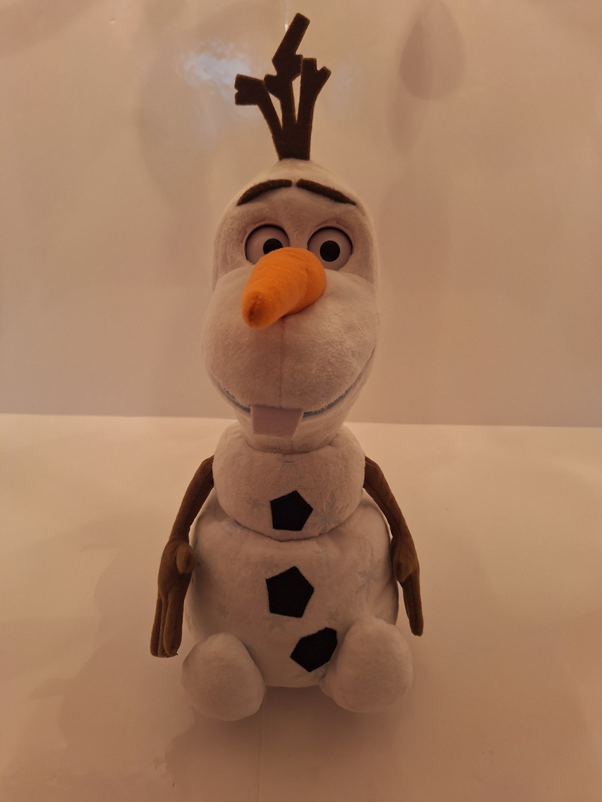 Disney’s Frozen 2 Spring and Surprise Olaf 15″ Pop-up/Talking Plush