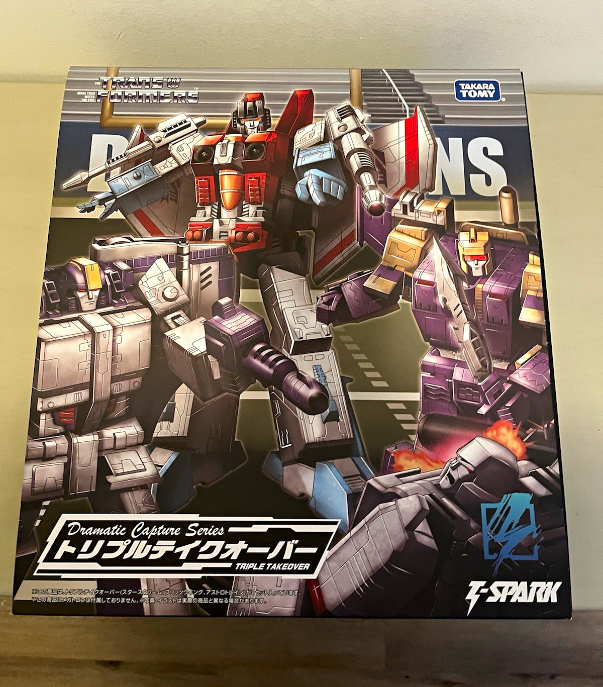 Transformers Dramatic Capture Series Astrotrain and Starscream (No Blitzwing)