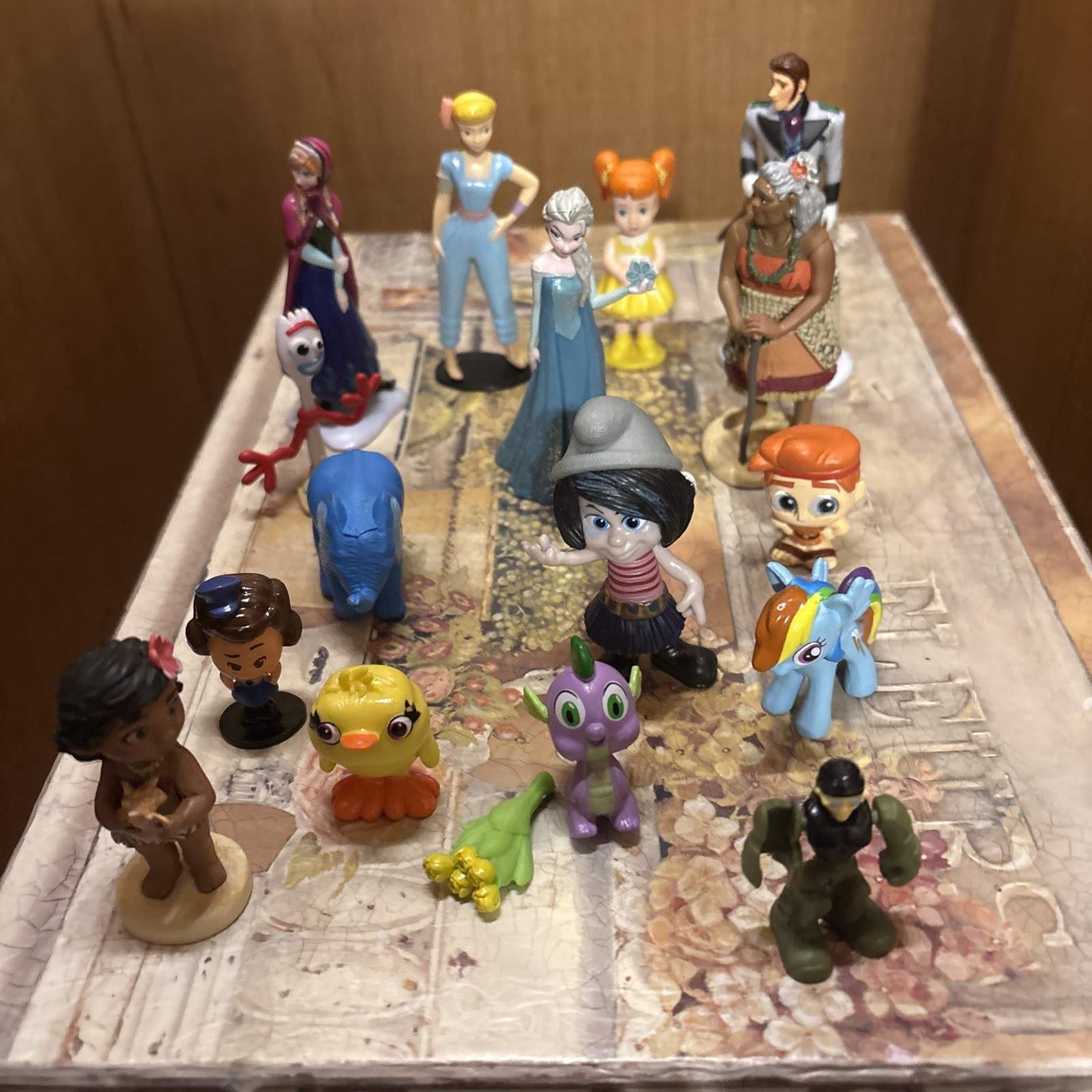 Disney Pixar Miniatures Lot of About 16 Characters Mixed Media Figures