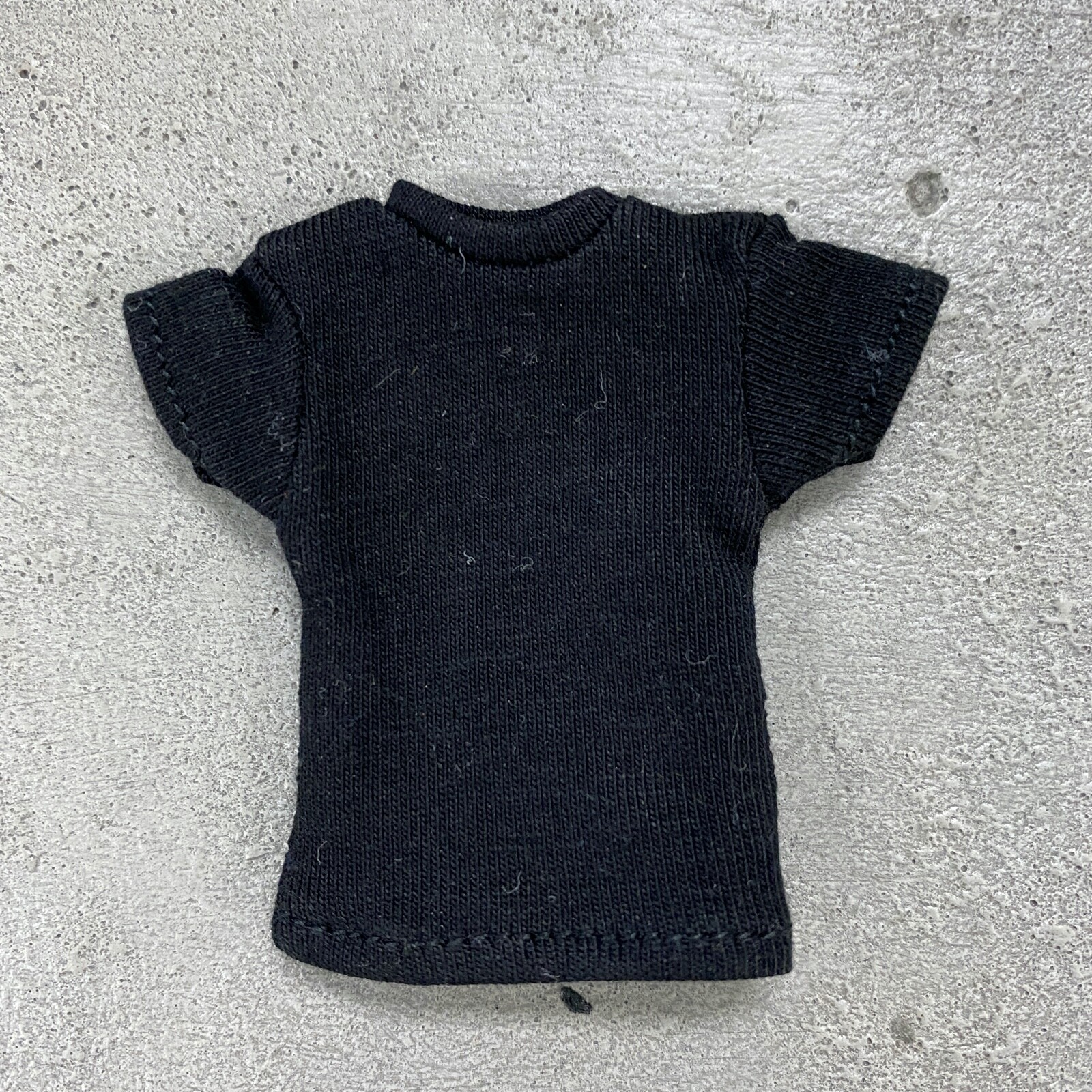 MO-SL-BK: 1/12 Black T-Shirt for 6″ slim action figure body