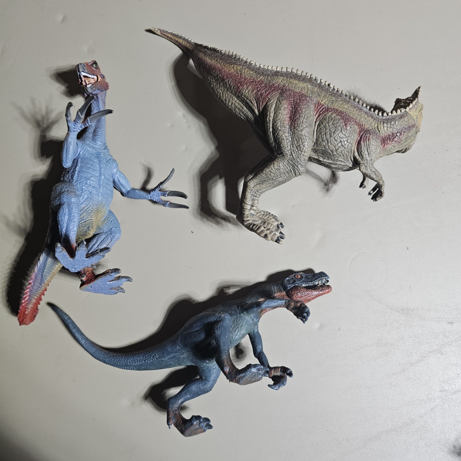Lot of 3 Schleich Plastic Dinosaur Action Figures .