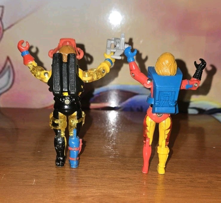Vintage Bionic Six ljn Complete with Weapons Set of 13 Figures with 5 Card Backs