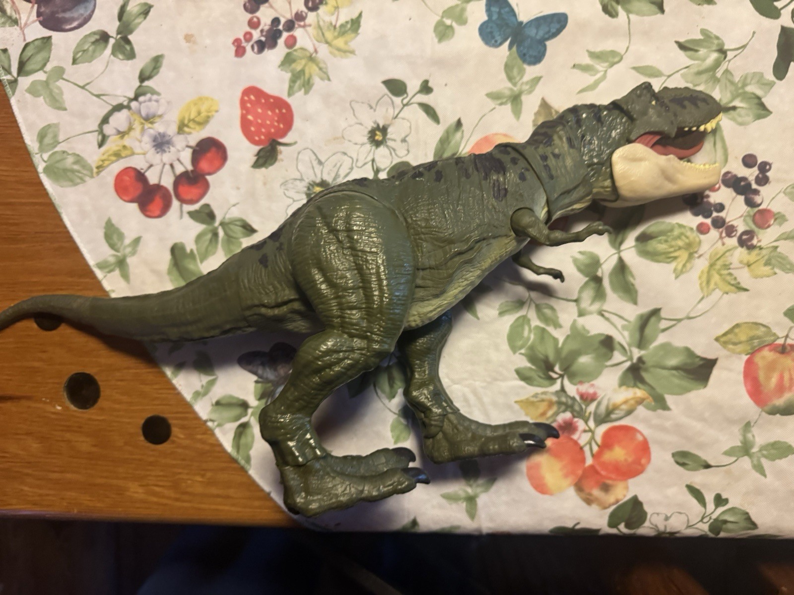 Jurassic World 2017 Legacy Collection Chompin Tyrannosaurus Rex GREEN