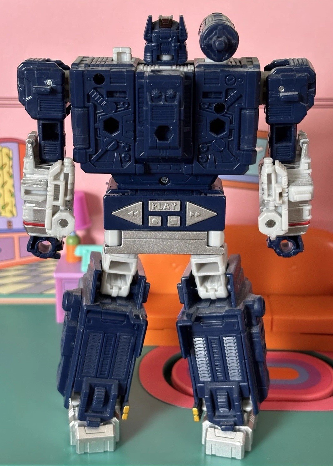 Transformers Dramatic Capture Series Nemesis Bridge Soundwave & Laserbeak COMP