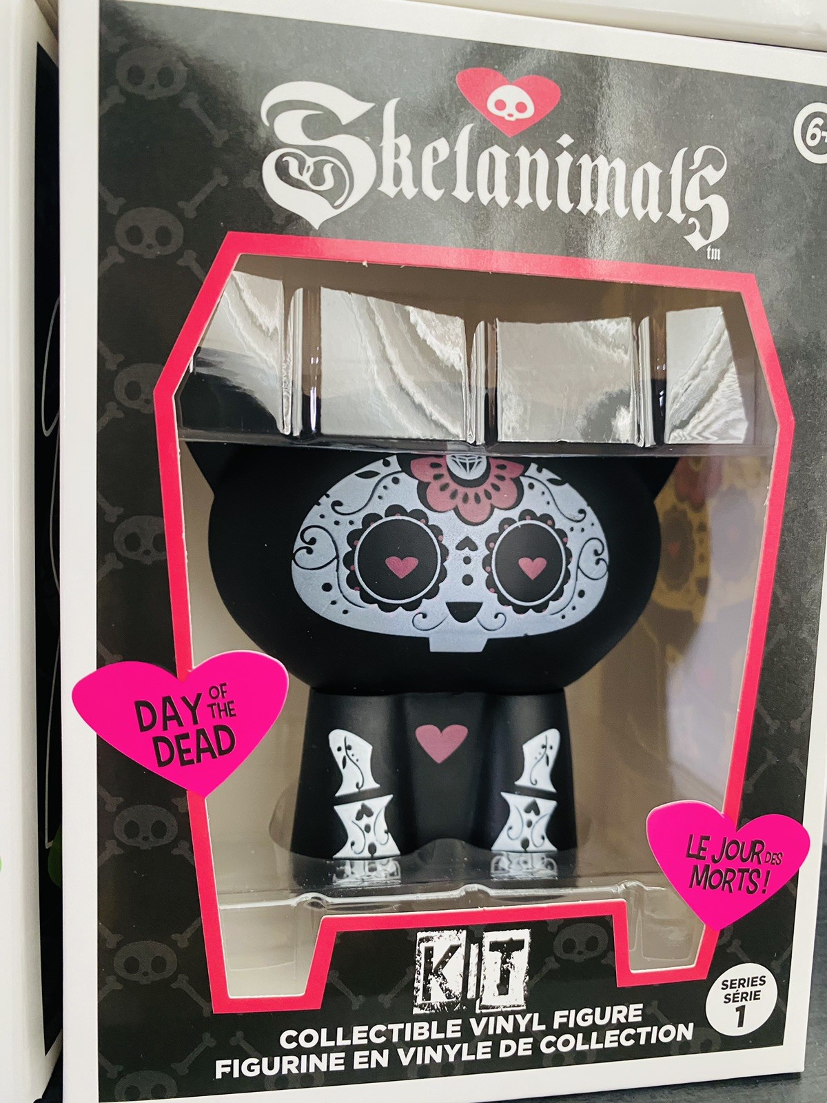 Skelanimals Collectible Vinyl Figure Kit the cat NIB (Dia de los muertos) gift